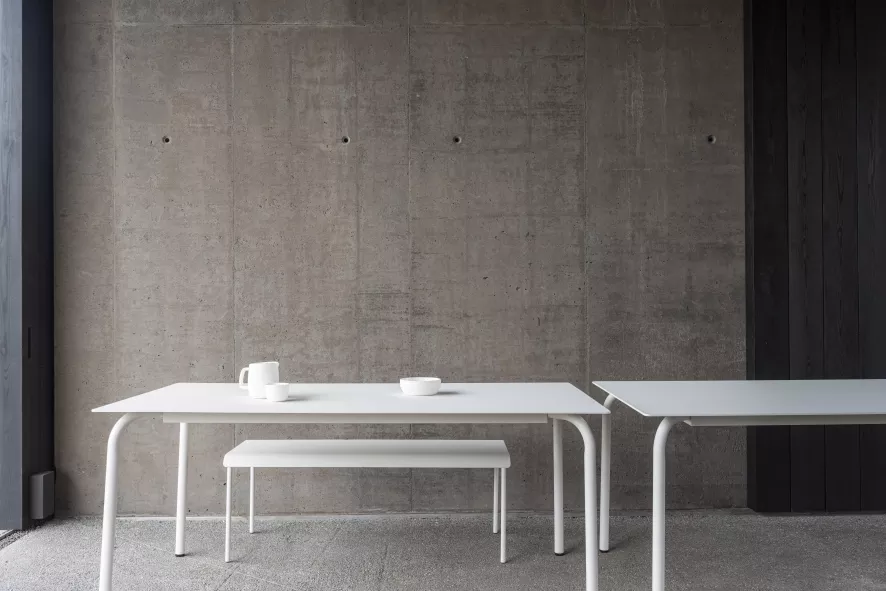 Serax August By Vincent Van Duysen Tuinbank Groen 2 Serax August By Vincent Van Duysen Tuinbank Groen - Afbeelding 2