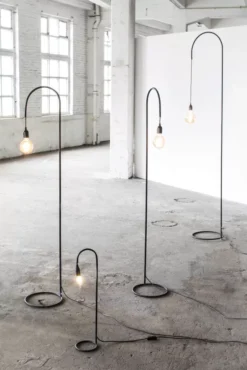 Serax Metal Sculptures By Antonino Sciortino Circle Vloerlamp Medium -Serax x886x886 serax circle vloerlamp medium3.jpg.pagespeed.ic .AnnGhNewGF