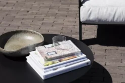 Serax Furniture By Bea Mombaers Salontafel 2 -Serax x886x886 serax coffee table 02 salontafel 78 rond1.jpg.pagespeed.ic .WXCgytCZ9A