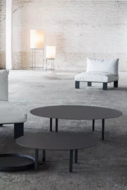 Serax Tweedekansje - Furniture By Bea Mombaers Salontafel 3 -Serax x886x886 serax coffee table 03 salontafel 118 rond8.jpg.pagespeed.ic .Byt9bk1EFk 1