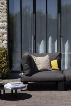 Serax Furniture By Bea Mombaers Salontafel 3 -Serax x886x886 serax coffee table 03 salontafel 118 rond9.jpg.pagespeed.ic .1zHs7P5eJY 1