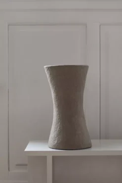 Serax Earth By Marie Michielssen Vaas Ø26 Brown -Serax x886x886 serax earth by marie michielssen vaas large6.jpg.pagespeed.ic .fr0vMVBCzJ 1