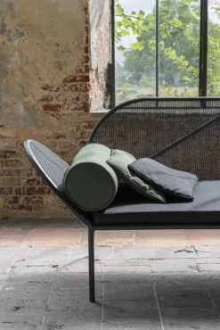 Serax Fontainebleau By José Lévy Tuinbank -Serax x886x886 serax fontainebleau loungebank donkergroen16.jpg.pagespeed.ic .ccWkacd2Cx