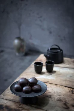 Serax Inku By Sergio Herman Dienblad Small Ø15 Zwart -Serax x886x886 serax inku dienblad op voet m2.jpg.pagespeed.ic .vduvfYqZxN