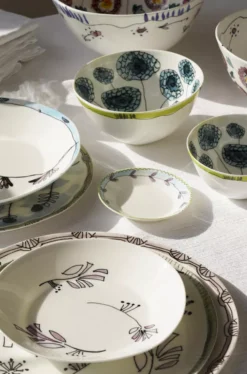 Serax Midnight Flowers By Marni Fiore Rosa Gebaksbordje Ø11,5 -Serax x886x886 serax midnight flowers by marni camelia aubergine diep bord 225.jpg.pagespeed.ic .WFxHt8QnEo