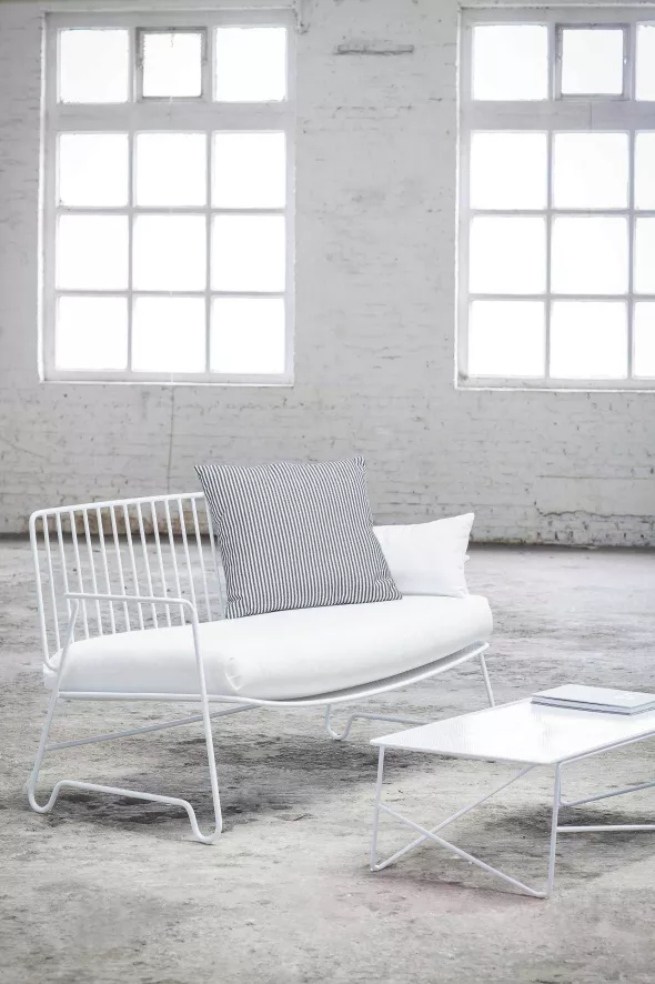 Serax Paola Navone Lounge Tuinbank Zwart 2 Serax Paola Navone Lounge Tuinbank Zwart - Afbeelding 2