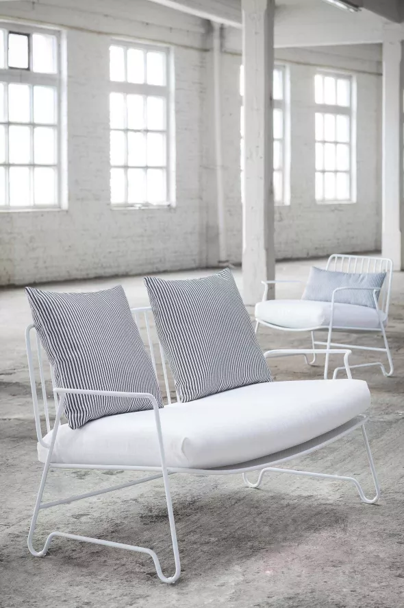 Serax Paola Navone Lounge Tuinbank Zwart 3 Serax Paola Navone Lounge Tuinbank Zwart - Afbeelding 3