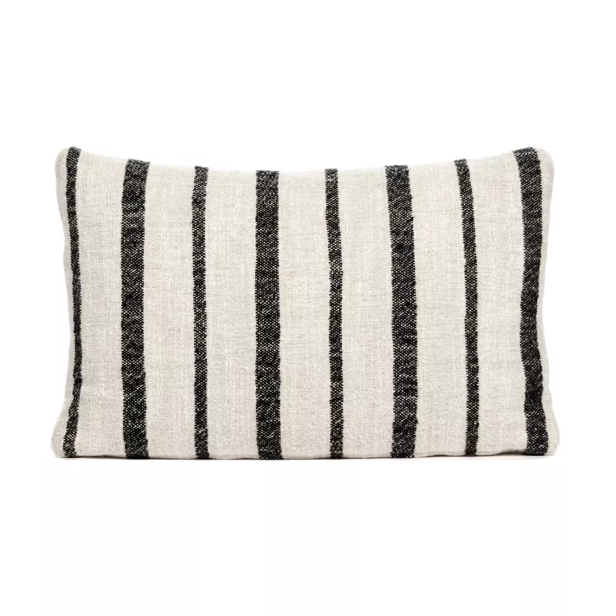 Serax Rudolph By Vincent Van Duysen Kussen 40x60 Linduvet Stripe 1 Serax Rudolph By Vincent Van Duysen Kussen 40x60 Linduvet Stripe