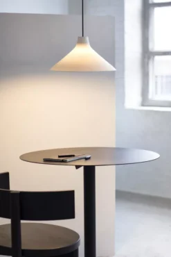 Serax Seam By Seppe Van Heusden Hanglamp Ø33 -Serax x886x886 serax seam hanglamp 33 wit2.jpg.pagespeed.ic .V0JHltuMkr